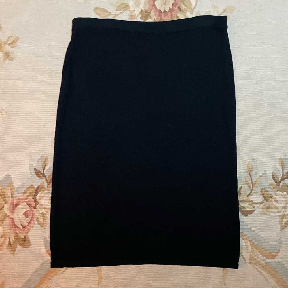 Black vintage knit skirt by Grace Dain Lewis size extra large